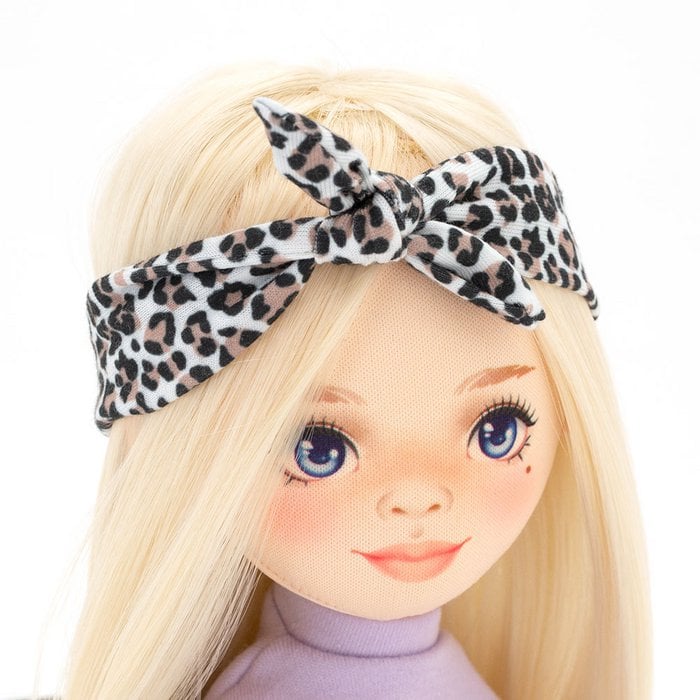 Jouet souple, sœurs douces - Mia dans un ensemble de survêtement violet + ensemble d'accessoires bonus (35 cm)