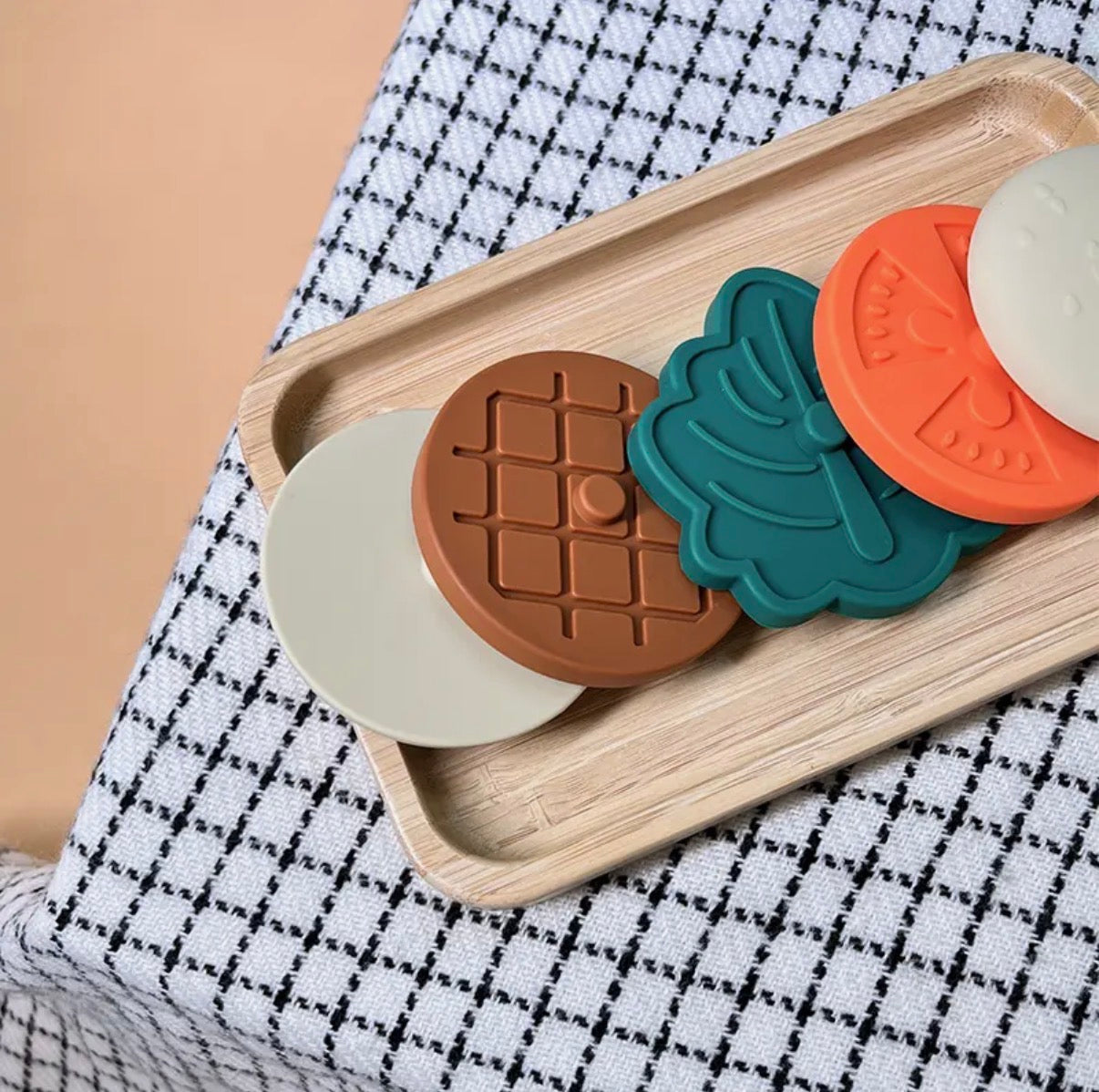 Jouet d'éveil en silicone : le
Burger Empilable