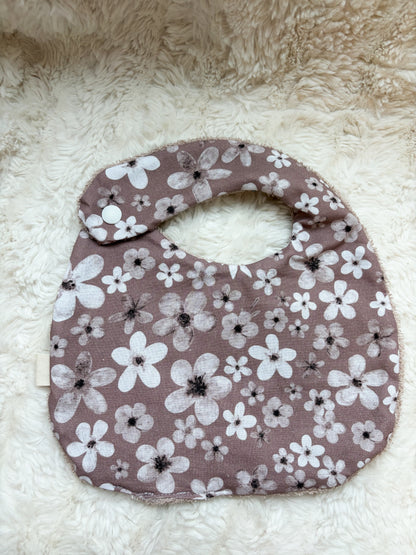Bavoir bébé artisanal – personnalisable 🤎
