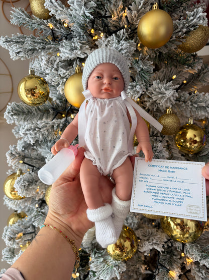 ✨ Bébé Magic Baby 28 cm – Avec son biberon & certificat de naissance Garçon
