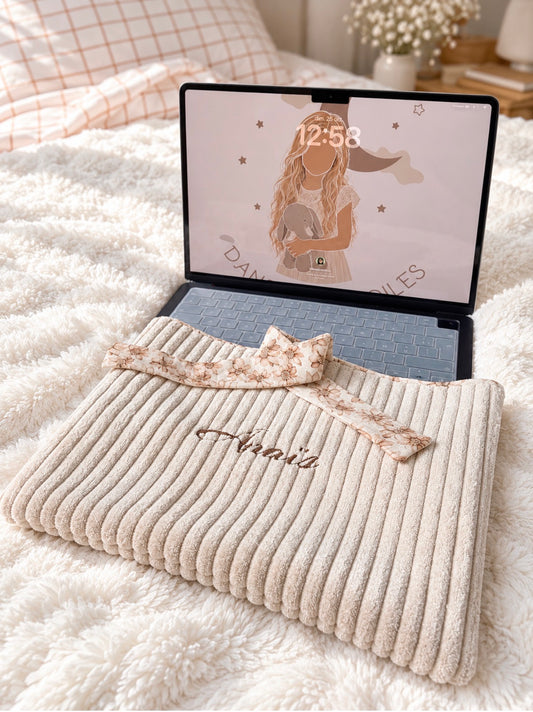 Pochette personnalisée pour MacBook & iPad Apple 💻✨