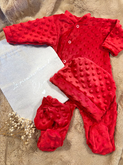 🌹 Coffret naissance personnalisé – Rouge passion (0/3 mois)