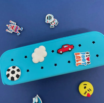 trousses scolaire Perforées+3 Charms 
PETIKIDS