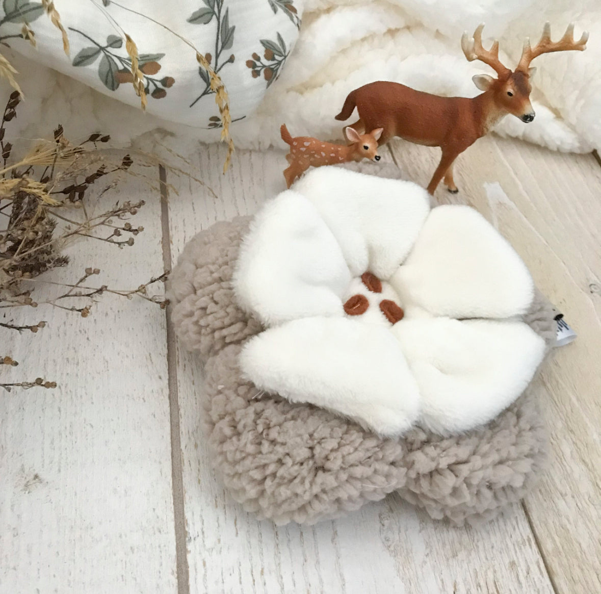BOUILLOTTE SECHE -
FLOWER - moumoute beige
& ivoire (EXCLUSIVITE)