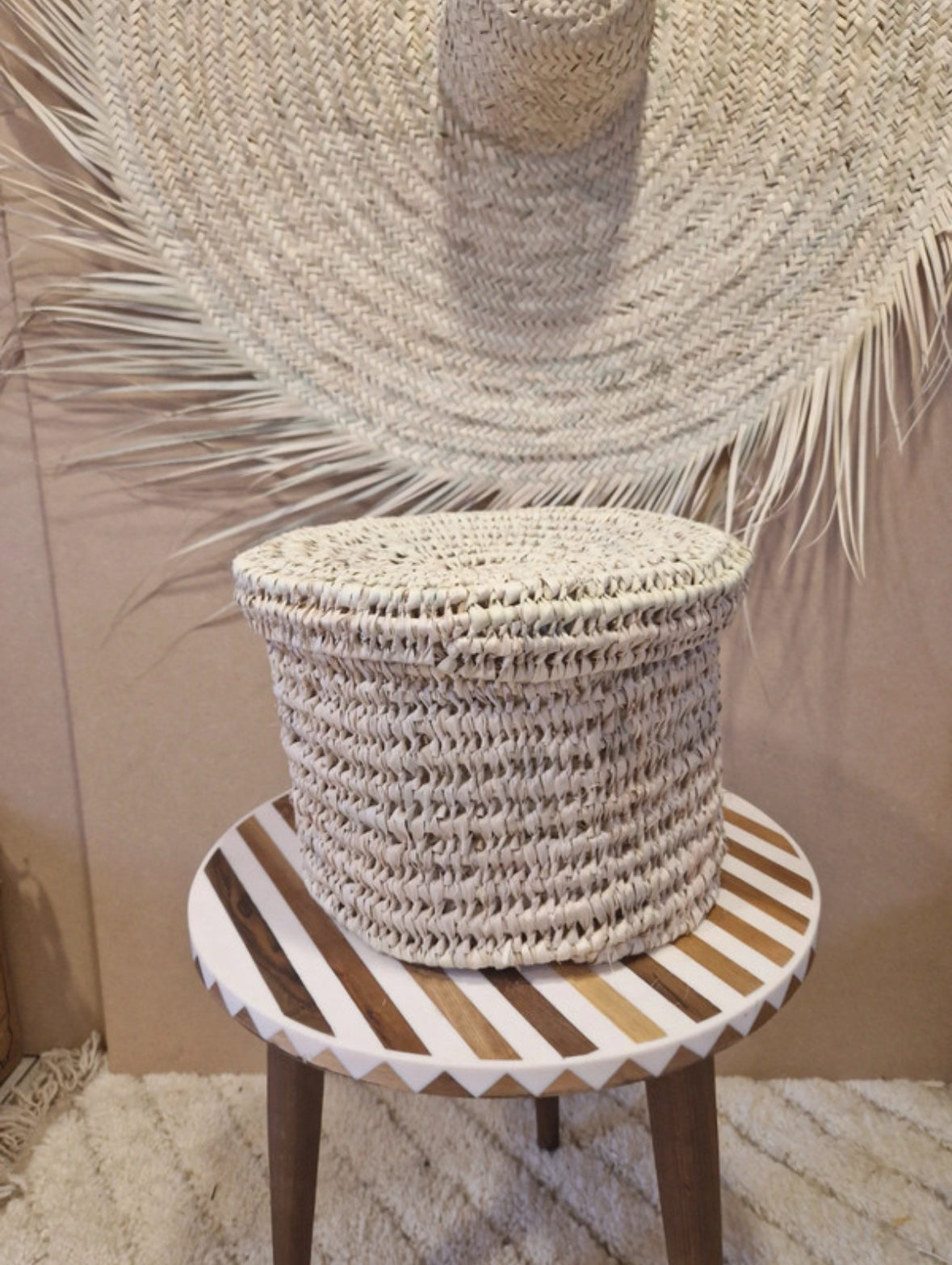 Panière ronde en fibre naturelle – Fait main
