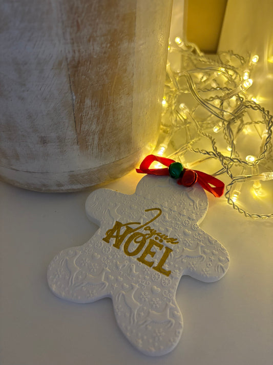 ☃️ Suspension de Noël – Bonhomme en relief “Joyeux Noël” XL