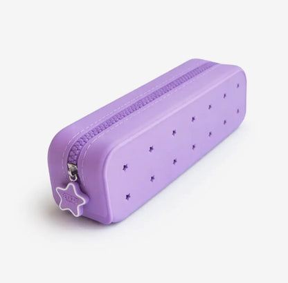 trousses scolaire Perforées+3 Charms 
PETIKIDS