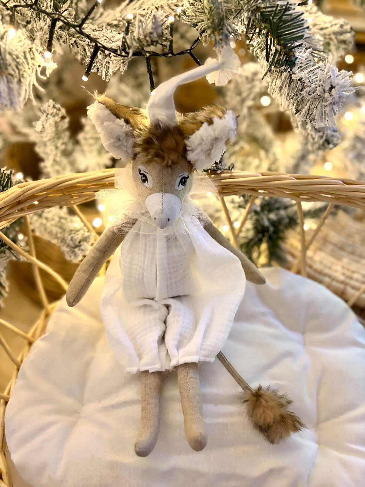 🫏❄️ Poupée Âne des Neiges – Création Artisanale