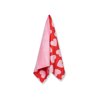 serviette de plage microfibre - rouge - hearts - 135 x 65 cm