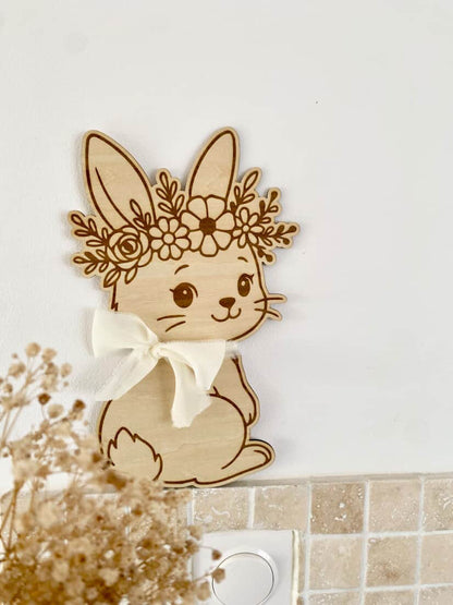 🌸 Lapin en bois fleuri – 30 cm