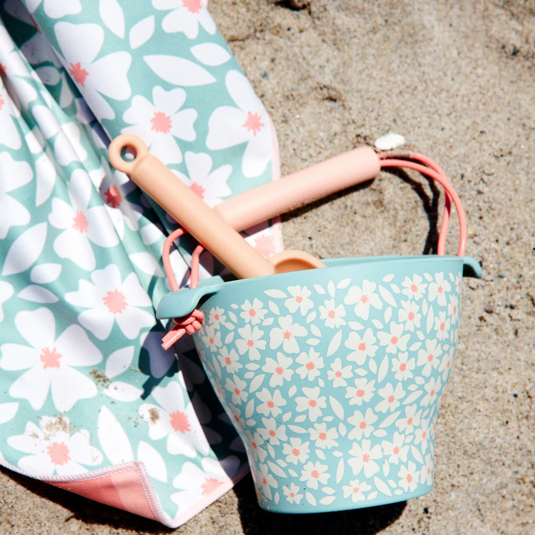 Essentiels de natation | Fleur verte | Ensemble de jeux de plage multicolore