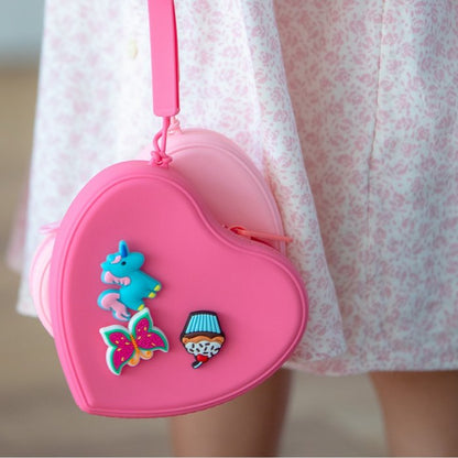 pochettes perforées + 3 Charms