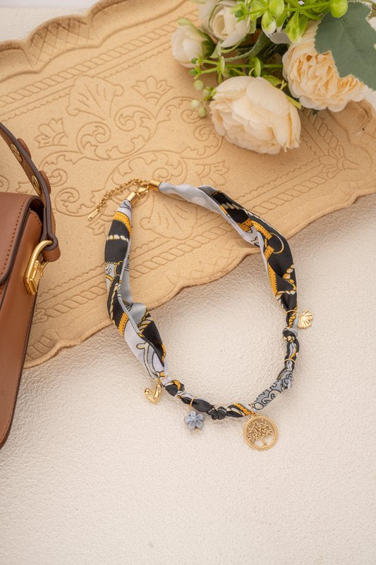 Collier foulard doré avec breloques arbre de vie acier inoxydable chic