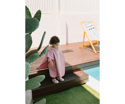 Poncho de Plage Whale Pink Monnëka précommande